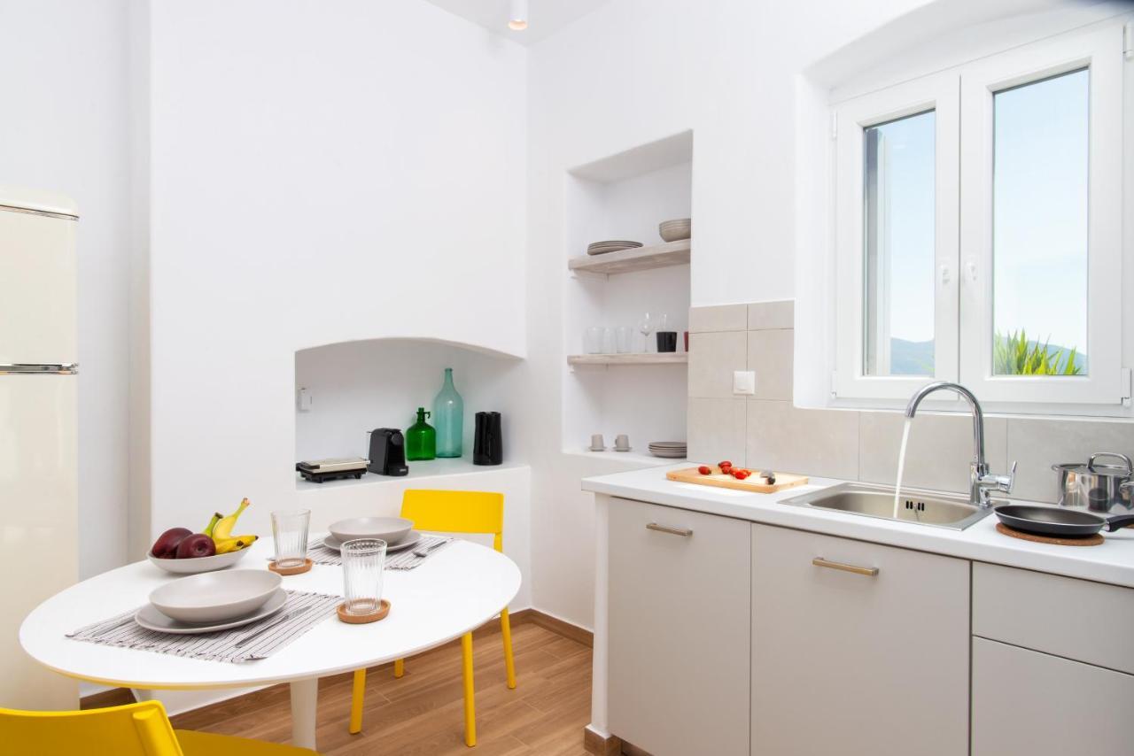 Haroto Suites Tripiti Exteriör bild